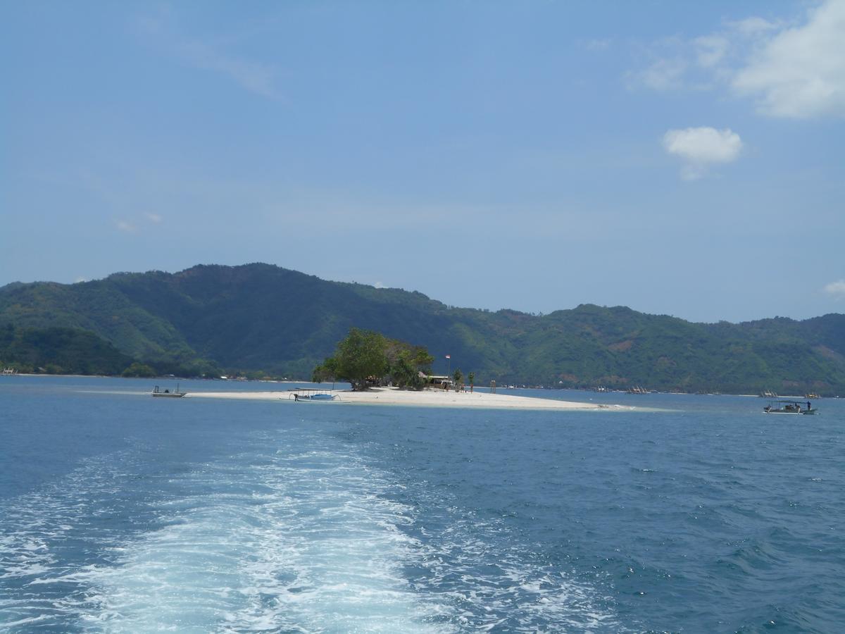 Silver Fern Beach Retreat Sekotong Exterior photo