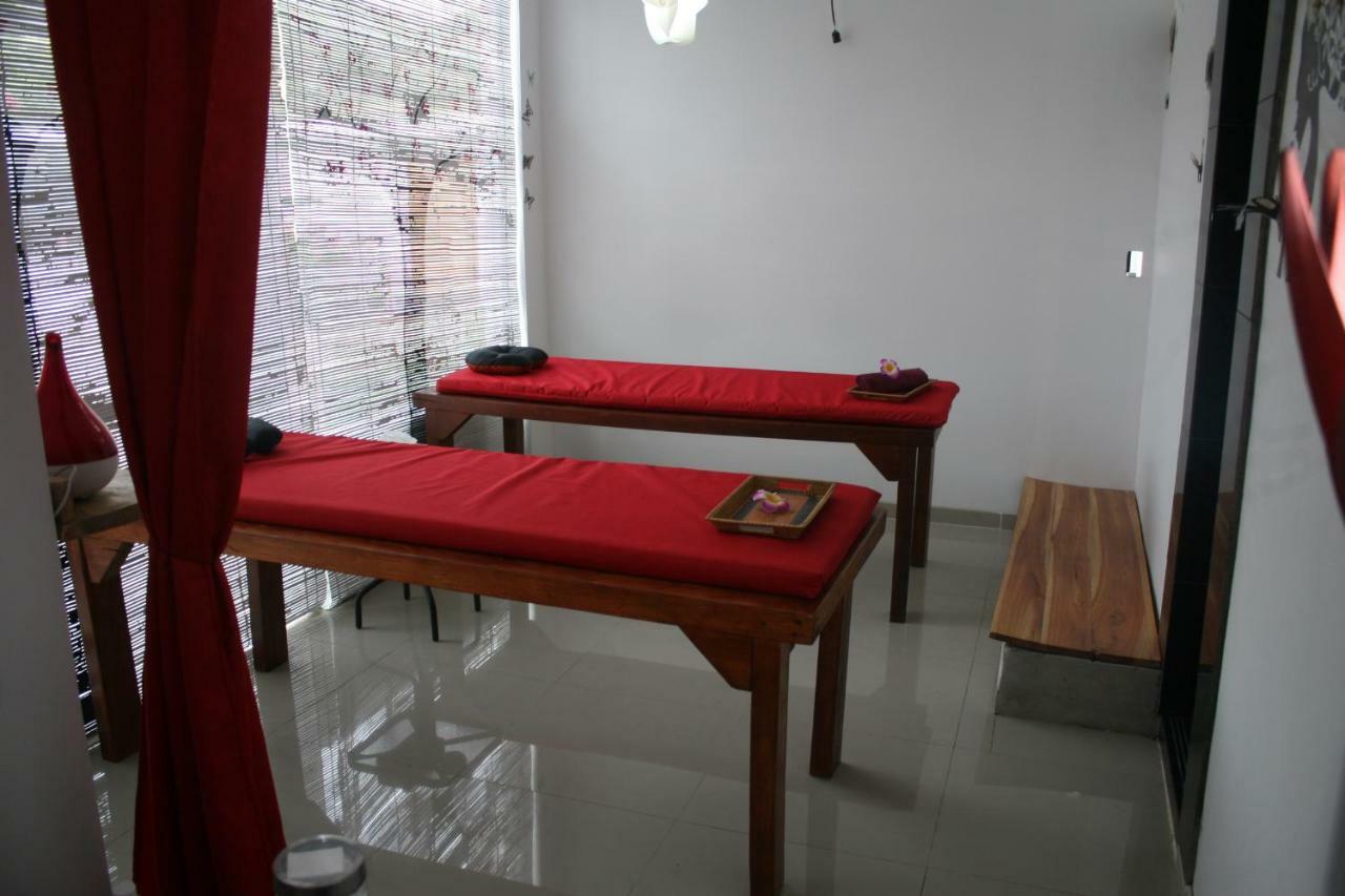 Silver Fern Beach Retreat Sekotong Exterior photo